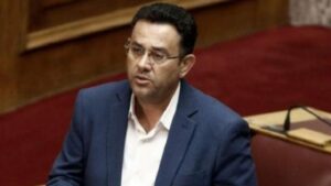 Σύσκεψη της ΚΟ Ακρωτηρίου με ομιλητή τον Μανώλη Συντυχάκη