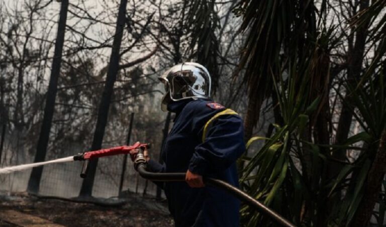 Μεγάλη κινητοποίηση της Πυροσβεστικής για πυρκαγιά στον Μυλοπόταμο