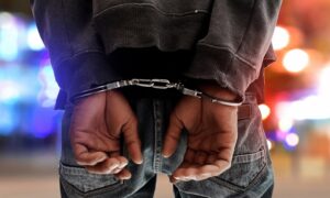 Κρήτη: Πέντε συλλήψεις για ληστεία σε βάρος 25χρονου