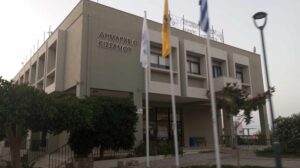 Σε διακοπή ηλεκτροδότησης οφείλεται η διαρροή λυμάτω στο παραλιακό μέτωπο στην Κίσαμο