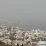 Αφόρητη ζέστη και αφρικανική σκόνη στην Κρήτη | Συστάσεις από την Περιφέρεια