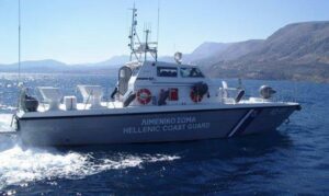 Χανιά: Χειροπέδες σε 18χρονο διακινητή μεταναστών