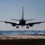 Αναγκαστική προσγείωση στο αεροδρόμιο Χανίων | Επιβάτης έκανε φασαρία σε πτήση