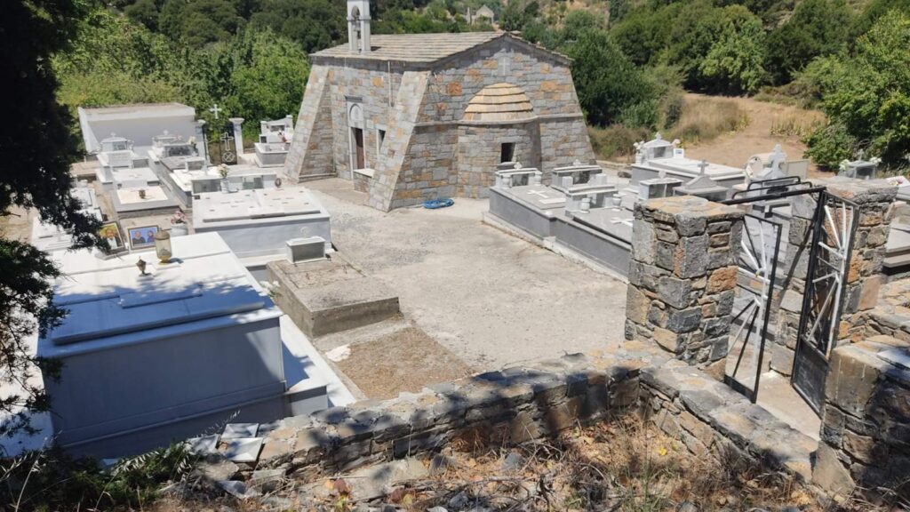 Συνεχίζονται οι εργασίες για τον ευπρεπισμό και καθαρισμό των δημοτικών κοινοτήτων Αγίου Νικολάου | φωτο