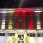 Στα χρώματα κίτρινο – κόκκινο φωταγώγησε το Δημαρχείο ο Δήμος Ρεθύμνου για την Παγκόσμια Ημέρα Ηπατίτιδας.