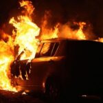 Κρήτη: Δυο άτομα πίσω από τους εμπρησμούς σε επιχείρηση και αυτοκίνητο