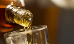 Τρεις συλλήψεις στα Χανιά για περιστατικά μέθης ανηλίκων