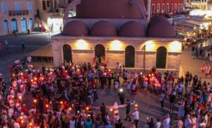 Η κρητική παράδοση δίνει ξανά ραντεβού στο Ενετικό Λιμάνι Χανίων | Την Τρίτη 16 Ιουνίου η έναρξη της 5ης «Παραδοσιακής Στράτας»
