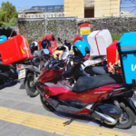Χανιά: Στους δρόμους οι διανομείς για τα εργασιακά (φώτο)