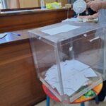 ΠΑΣΟΚ-ΚΙΝΑΛ: Άνοιξαν οι κάλπες του 2ου γύρου για την εκλογή αρχηγού