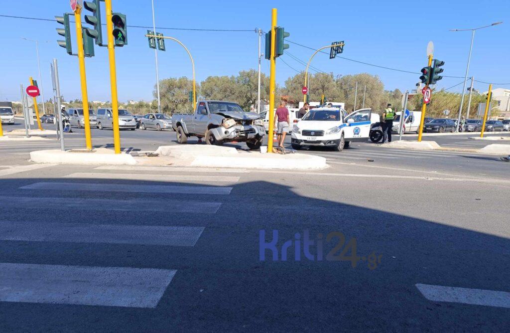 Χανιά: Σύγκρουση μηχανής με αγροτικό | Σε κρίσιμη κατάσταση ο οδηγός της μηχανής (φωτο)