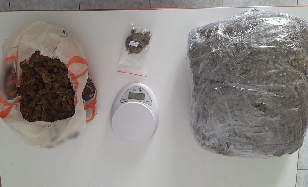 Κρήτη: Σύλληψη δύο ατόμων | Είχαν πάνω από ενα κιλό χασίς