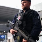 Φρούριο το Παρίσι ενόψει του αγώνα Γαλλίας-Ισραήλ: Στο γήπεδο και ο Μακρόν | Δρακόντεια τα μέτρα ασφαλείας