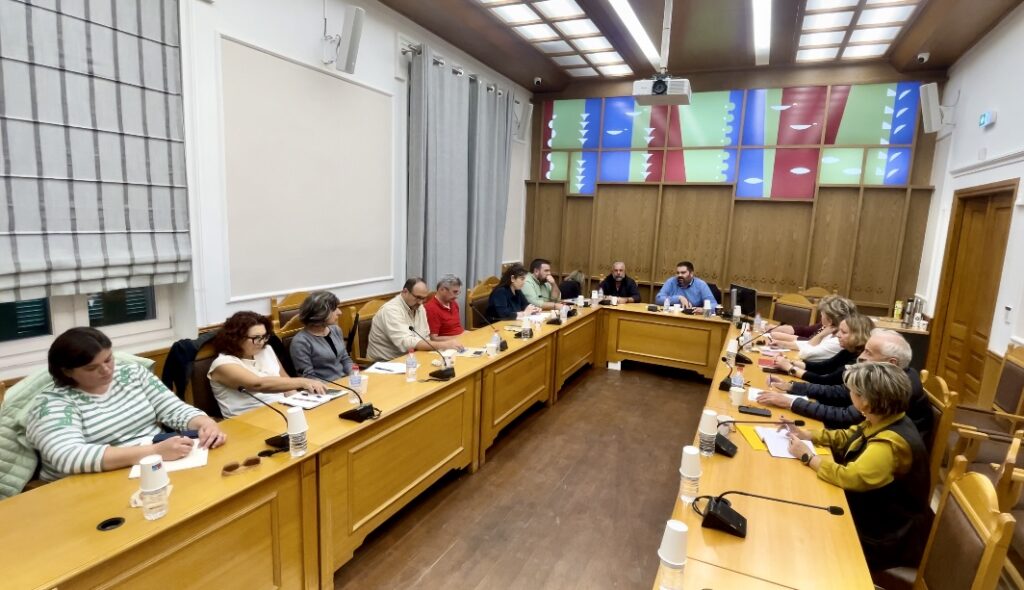 Περιφέρεια Κρήτης: Συνεδρίαση ομάδας εργασίας για την δακοκτονία