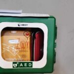 Αυτόματοι εξωτερικοί απινιδωτές (AED) σε δημοτικά γήπεδα και αθλητικές εγκαταστάσεις του Δήμου Χανίων: Με τη συνδρομή της Περιφέρειας Κρήτης