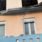Κρήτη: Ξεκόλλησε τμήμα μπαλκονιού (φώτο)