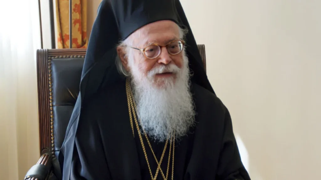 “Έφυγε¨από τη ζωή ο Αρχιεπίσκοπος Αλβανίας Αναστάσιος