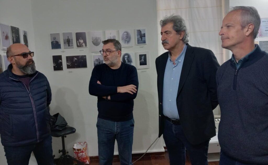 Στην βίλα του Μανούσου Ρ. Κούνδουρου αντιπροσωπεία του Δ.Σ. της Ένωσης Σφακιανών Χανίων | φωτο