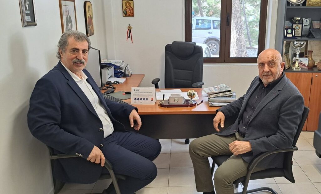 Χανιά: Επίσκεψη Παύλου Πολάκη στο Δημαρχείο Σφακίων