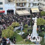 Κρήτη: Χιλιάδες κόσμου στους δρόμους του Αγίου Νικολάου (φώτο)