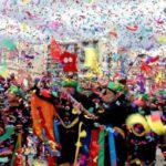 Ρεθυμνιώτικο Καρναβάλι | Όλα έτοιμα για τη μεγάλη παρέλαση- Χιλιάδες επισκέπτες