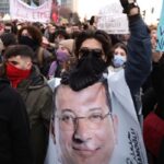 Ο δήμαρχος της Κωνσταντινούπολης ανακρίνεται και πάλι, μία ημέρα μετά τις μαζικές διαδηλώσεις