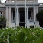 Ανακοινώθηκε ο ανασχηματισμός: Παραμένει στη θέση του ο Παύλος Μαρινάκης – Τα πρόσωπα που μπαίνουν στην κυβέρνηση
