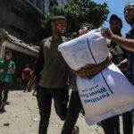 Ξεκίνησαν οι ρίψεις ανθρωπιστικής βοήθειας στη Λωρίδα της Γάζας