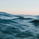 Κρήτη: Παιδί κινδύνεψε να πνιγεί στη θάλασσα