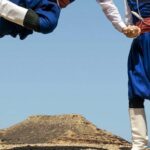 Μαθήματα κρητικών και παραδοσιακών χορών και  λαούτου στο Κέντρο Νέων