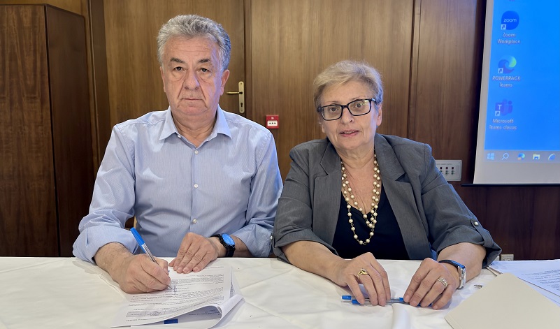Ο Περιφερειάρχης Κρήτης υπέγραψε την Οδική Παράκαμψη Αξού Έργο πνοής για το Μυλοπόταμο Ρεθύμνου 8,3 εκατ. ευρώ