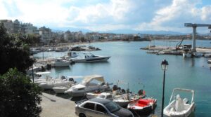 Χανιά: Ακατάλληλη για κολύμπι η θάλασσα στη Νέα Χώρα έως την εκβολή του Κλαδισού