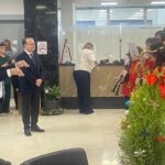 Το Δημαρχείο πλημμύρισε από ευχές και πρωτοχρονιάτικες μελωδίες (φώτο)
