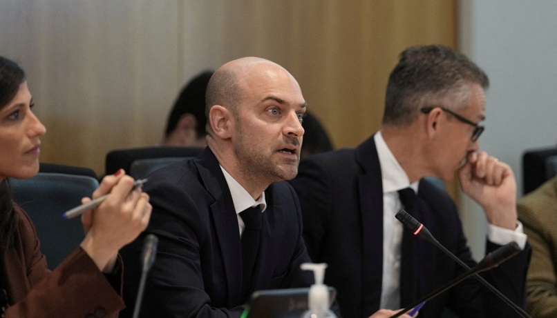 Γαλλία: Δηλώνει την ετοιμότητά της να υπερασπιστεί τις «συμμαχικές» χώρες του Κόλπου – «Λάθος» η εμπλοκή της Χεζμπολάχ