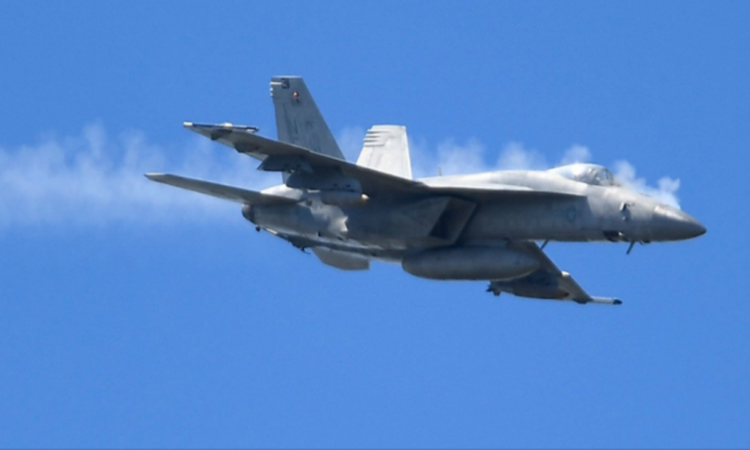Αμερικανικό F-15 καταρρίφθηκε και συνετρίβη στο Κουβέιτ – To πλήρωμα πρόλαβε να εγκαταλείψει το σκάφος