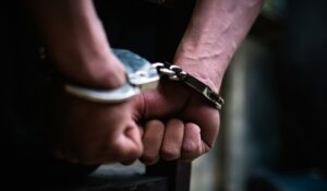 Κρήτη: Συνελήφθη διευθυντής ξενοδοχείου μετά από καταγγελία 16χρονου εργαζόμενου