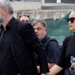 Σε κλίμα οδύνης το τελευταίο αντίο στη Γωγώ Μαστροκώστα