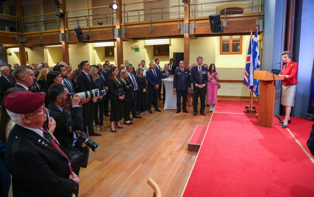 Χανιά: Η Πριγκίπισσα Άννα στους Τάφους των Βενιζέλων και σε δεξίωση για τη Μάχη της Κρήτης | φωτο