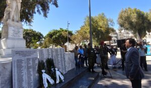Τελετή-εκδήλωση μνήμης στον Άγνωστο Στρατιώτη για τους Ομήρους στη «Στοά Μακάσι» από την Περιφερειακή Ενότητα Ηρακλείου