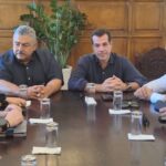 Στα Χανιά ο Θάνος Πλεύρης για το μεταναστευτικό | Ανακοίνωσε νέο επιβατηγό πλοίο για την μεταφορά μεταναστών (φώτο & video)