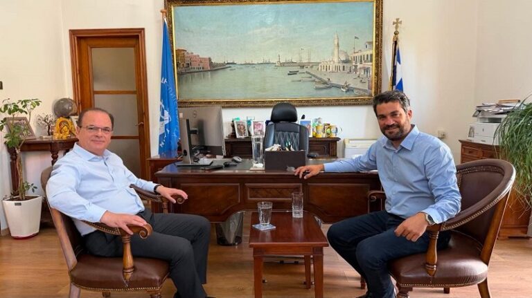 O Δήμαρχος Χανίων συναντήθηκε με τον Πρ.της ΠΕΔ Κρήτης και Δήμαρχο Ρεθύμνης Γιώργη Μαρινάκη