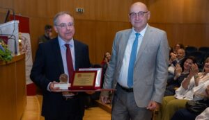 Ο Πρύτανης του Πανεπιστημίου Κρήτης απένειμε το Βραβείο «ΣΤΕΛΙΟΣ ΠΗΧΩΡΙΔΗΣ» στον Καθηγητή Παναγιώτη Τσακαλίδη