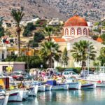 Κρήτη: Μηχανική βλάβη σε τουριστικό σκάφος με 31 επιβαίνοντες