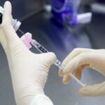 Βρετανία: Το πρώτο εμβόλιο σχεδιασμένο με τεχνητή νοημοσύνη