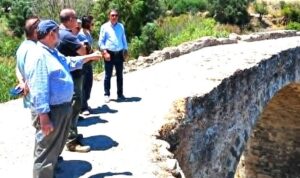 Ολοκληρώθηκαν σχεδόν στο σύνολο τους οι εργασίες αποτύπωσης του ιστορικού πέτρινου γεφυριού “Παλιοκαμάρα” στο Δεμάτι