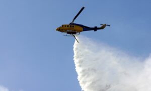 Κρήτη: Μεγάλη πυρκαγιά στη Μεσαρά | Σηκώθηκε ελικόπτερο