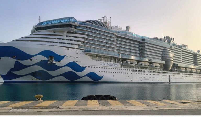 Χανιά: Στη Σούδα το Sun Princess με 4.838 επιβάτες
