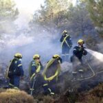 Κρήτη: Συνεχείς αναζοπυρώσεις – Μάχη χωρίς τέλος με τις φλόγες στο Ρέθυμνο | φωτο και video