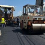 Εργασίες ασφαλτόστρωσης στις οδούς Μουσών και Δυρραχίου στις Πατέλες από το Δήμο Ηρακλείου