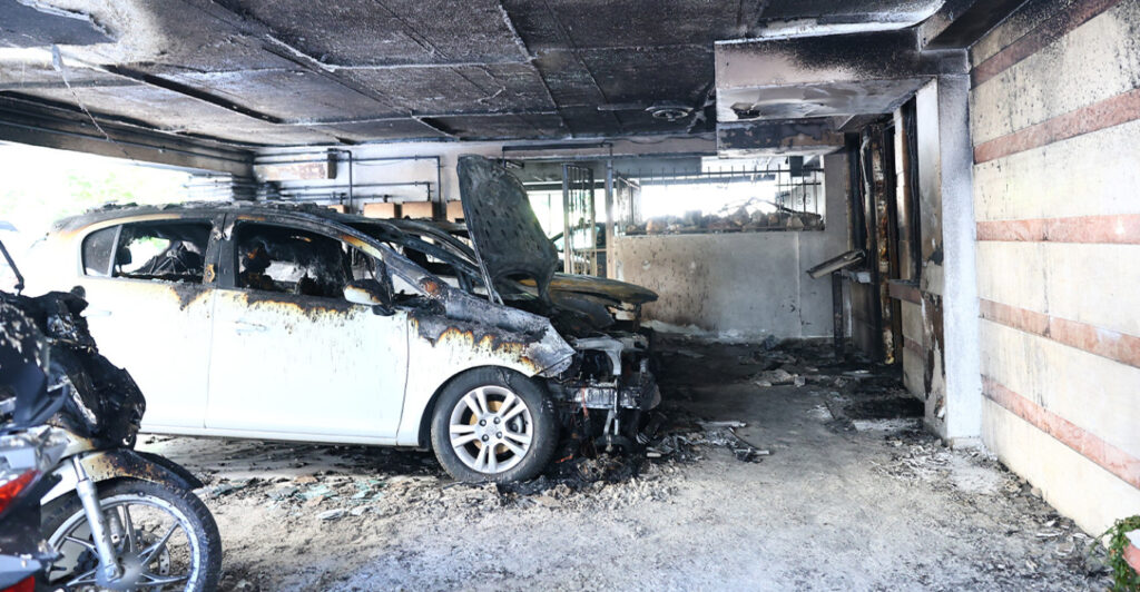 Κατέληξε η 72χρονη μετά την εμπρηστική επίθεση στη Θεσσαλονίκη – Πολιτική καταδίκη